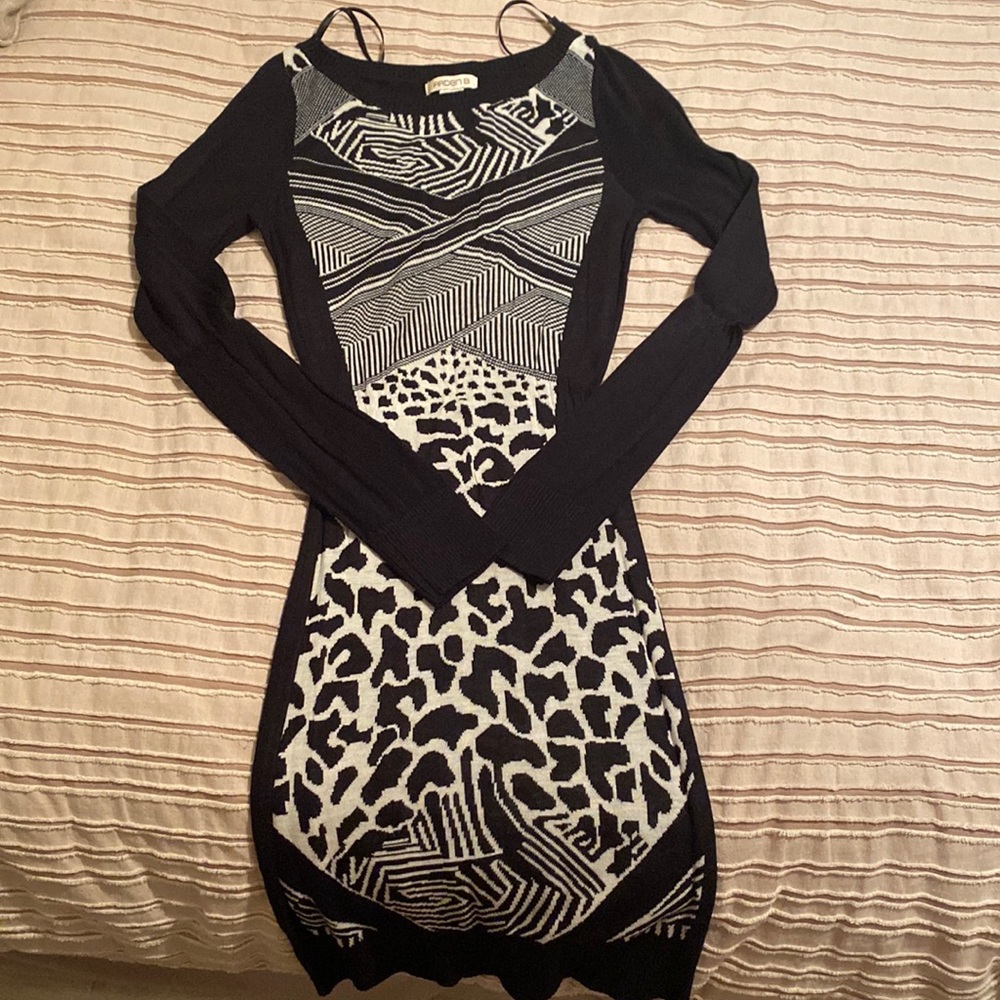 Arden B Dress. Size: M